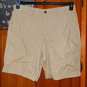 Magellan Outdoors Mens Khaki Shorts In A Size 32W. NWT. Dress Casual, Summer